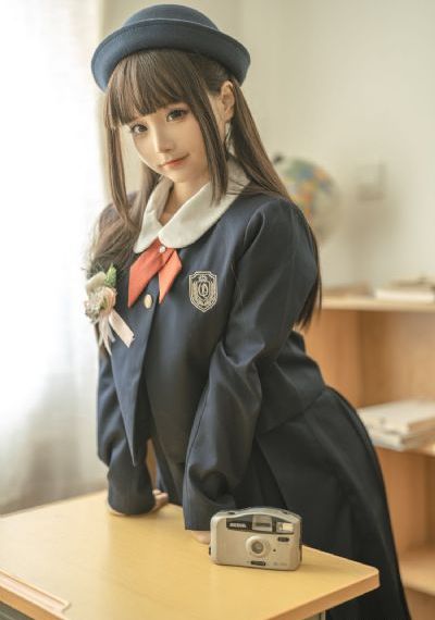 《女学生3》电影_720迅雷电影在线