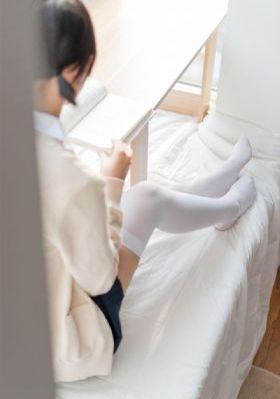 日本男人日女人视频_十万网红美女美酱