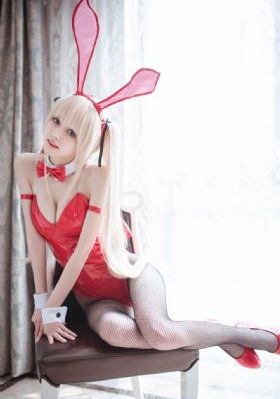 美女脱了内裤张开腿让男人看_高清全集免费观看